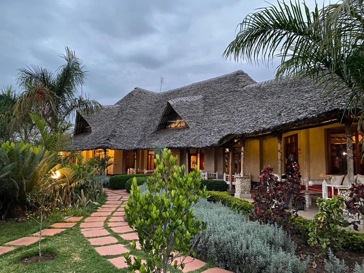 The Last Village Lodge Athi River Exterior photo